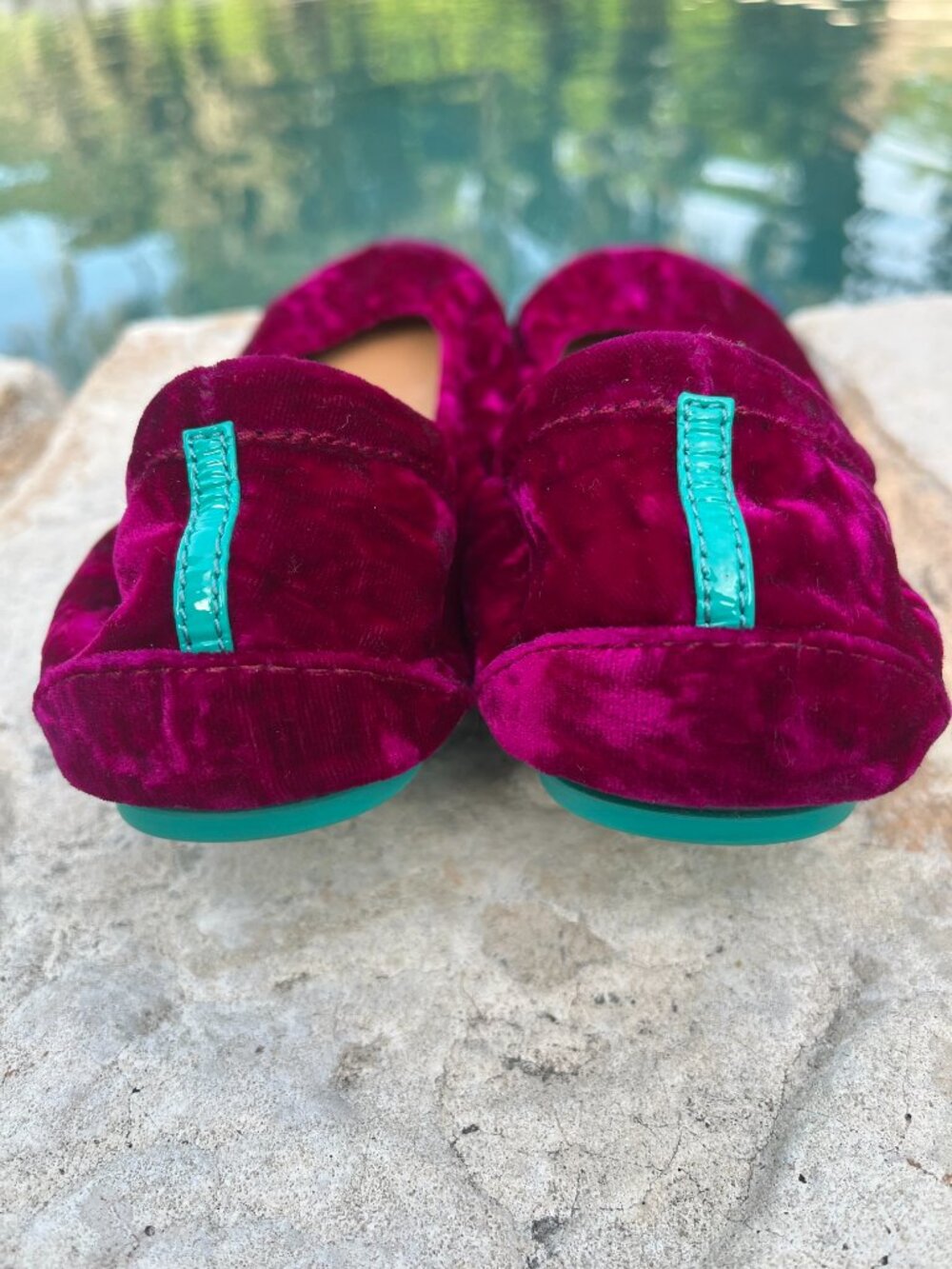 EUC Tieks Limited Release Tyrian Magenta Velvet Ballet Flats - Picture 3 of 6